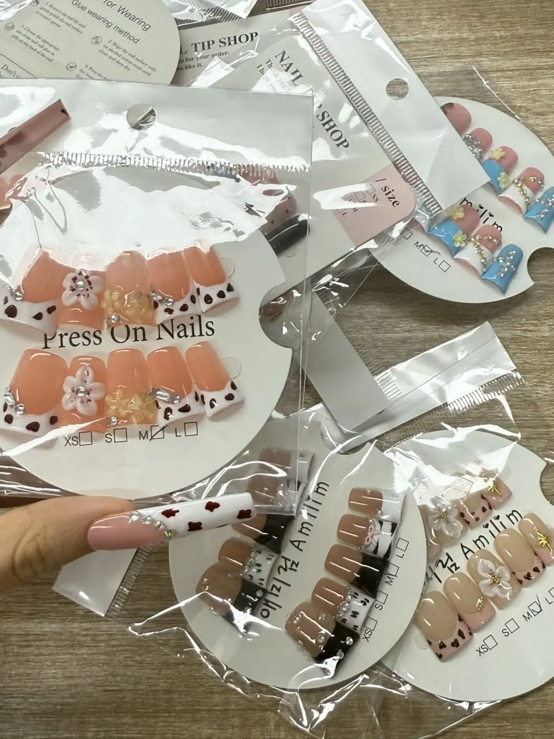 Cecilia(14358)gc.10 pairs of trendy duck nails – only $25.99! Comes in S, M, and L to fit every nail bed. Mix, match, and switch up your style daily. Grab yours before they sell out!