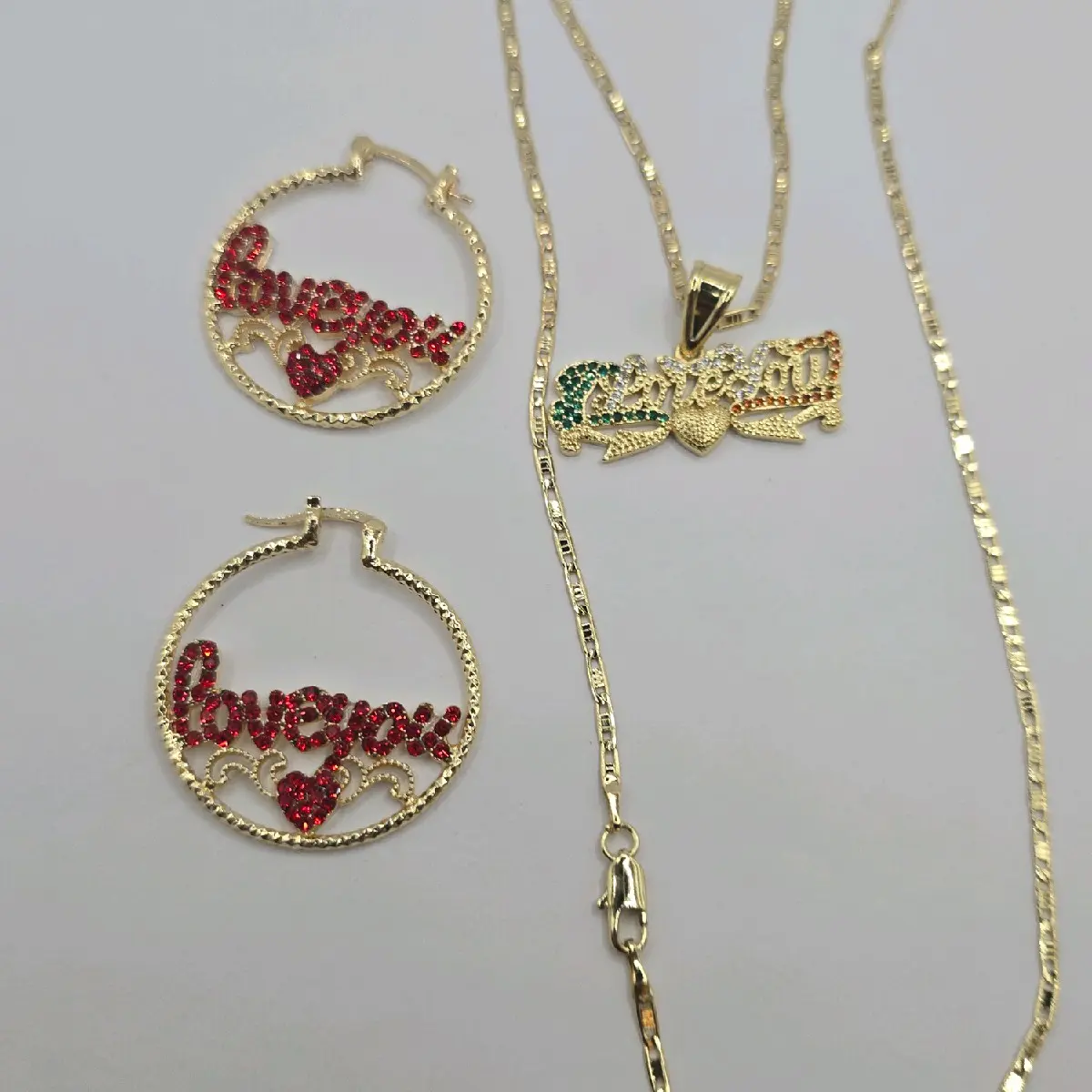 I LOVE YOU  Beautiful set necklace 22"inches fashion hoops colors stone's LOVE GIFT I LOVE YOU  Beautiful set necklace 22"inches fashion hoops clear or red stone's LOVE GIFT