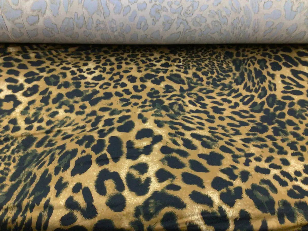 Double Brushed DTY Spandex Stretch Apparel Fabric Light Brown Black Cheetah N412