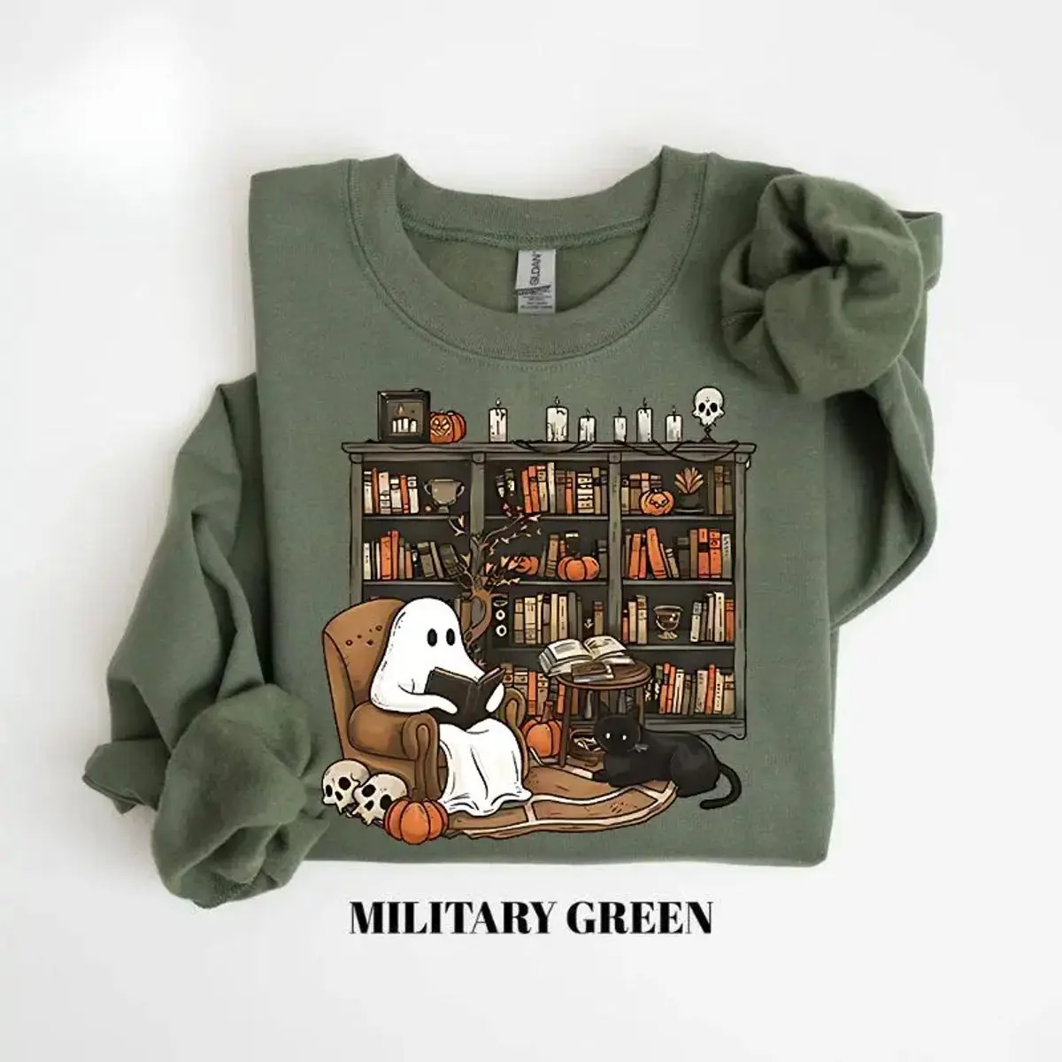 Retro Ghost Reading Books Sweatshirt, Halloween Teacher Crewneck, Book Lover Halloween Gift, Spooky Season Reading Sweatshirt, Vintage Ghost Graphic Sweater