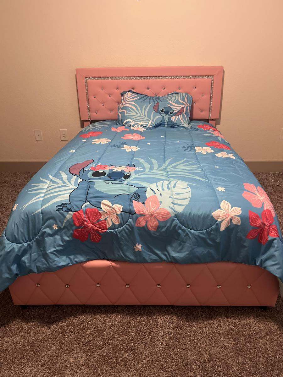 Item: Full Size Pink