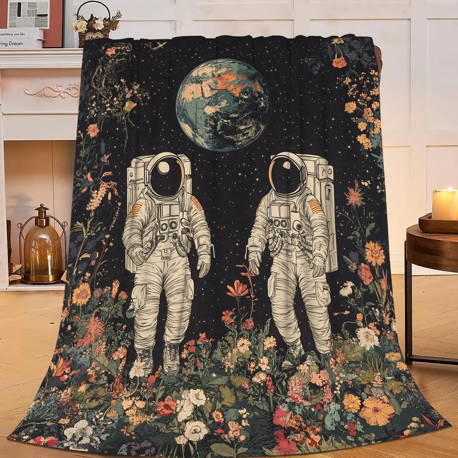 Astronaut Blanket Space Astronaut Earth Decor Throw Blanket Gifts for Girls Boys Super Warm Soft Plush Lightweight Fleece Flannel Winter Couch Bedding Blankets for Kids Adults Women 50"X40"
