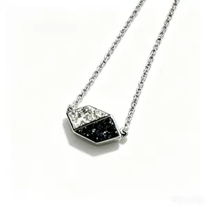 Hexagon Crystal Necklace – Symbol of Balance & Protection