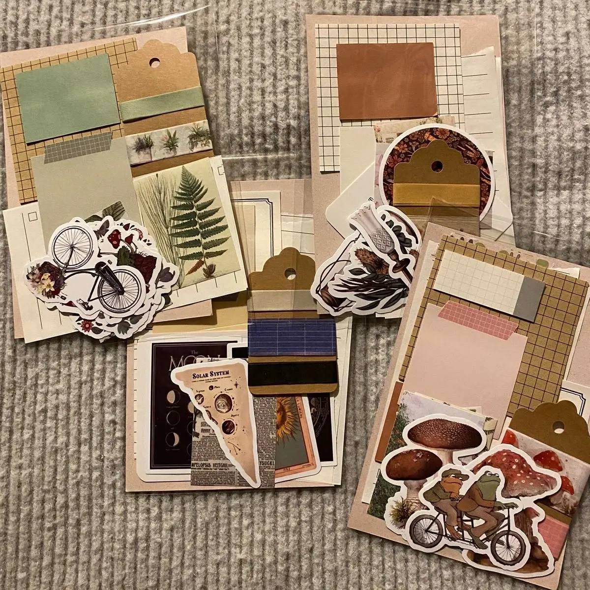 Customized Bullet Journal Themes for Weekly/Monthly Spreads with Stickers, Washi Tapes, Craft Paper, Sticky Notes, Mini Calendar, and More!