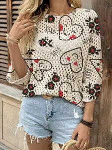 Spring/Summer style, round neck hollowedloose bat-sleeve blouse, contrast color cartoon love print ladies Valentine knitted top, holiday style, leisure and elegant commuting, ladies vest blouse, bikini blouse, Bohemian holiday style beach blouse