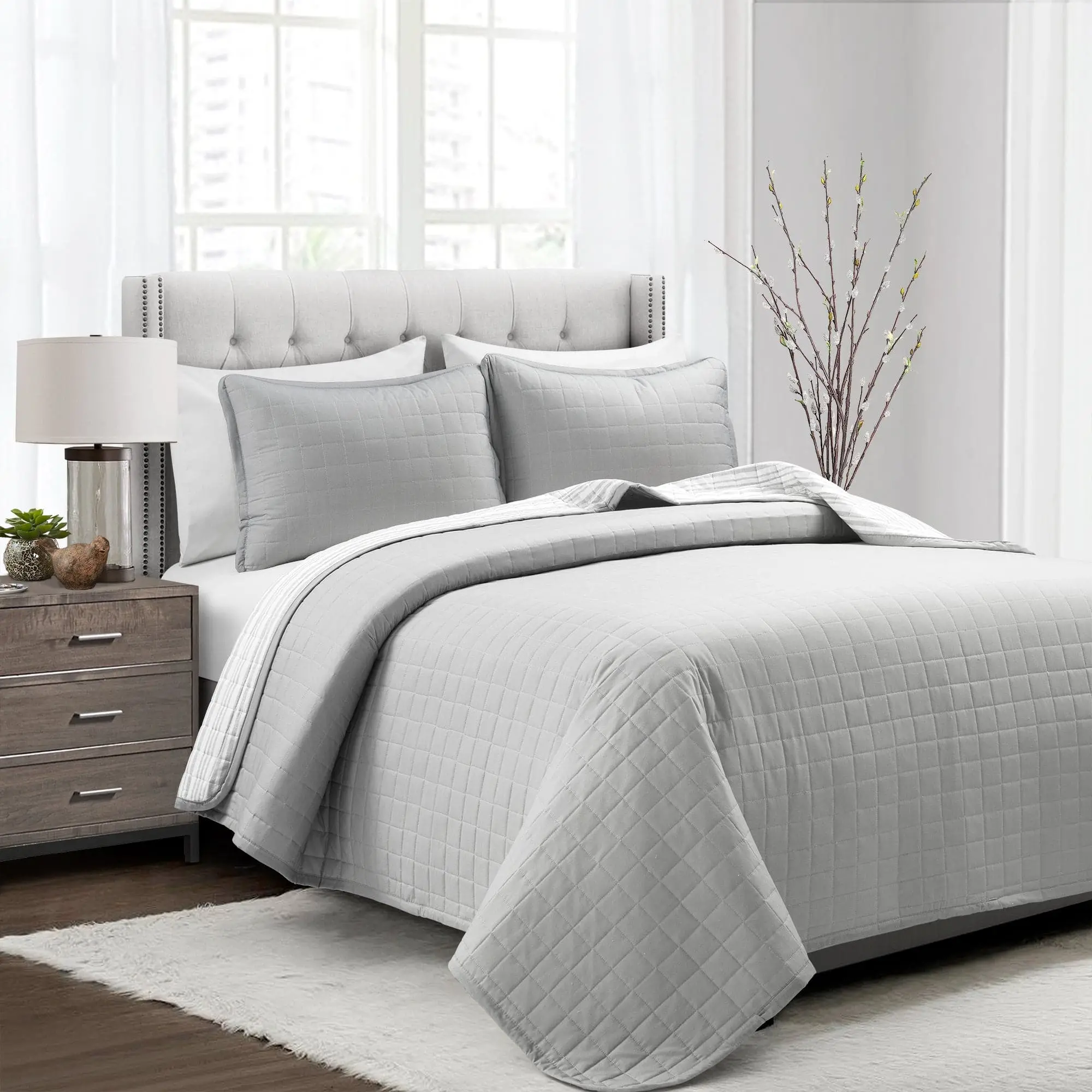 Lush Decor Farmhouse Box Stitch And Stripe Cotton Quilt 3 Piece Set - Reversible Quilt & 2 Pillow Shams - Full/Queen/King Sizes - Soft Cotton Fabric - Cozy Comfort Bedding