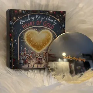 Ravishing Rouge Beauty Heart of Gold Highlighter - Luxurious Highlighting Makeup for Radiant Skin