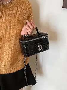 Elegant Lightweight Luxury Handbag, 2026 New Fashion Trendy Versatile High-End Simple Unique Design, All Season Crossbody Shoulder Bag for Women