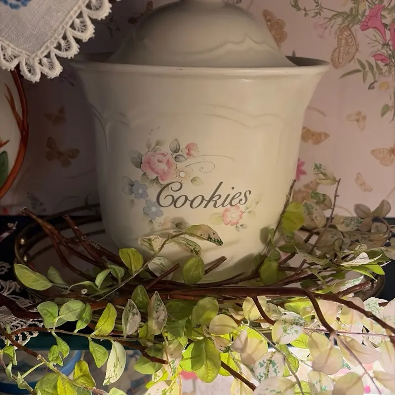 Vintage Pfaltzgraff Cookie Jar