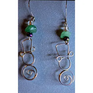 Frosty Filigree – Hand-Wrapped Silver Plated Snowman Earrings