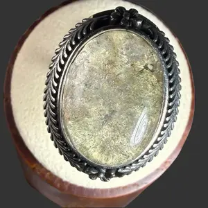Unique Pick！High Grade Natural Phantom Crystal Ring - Silver-Plated, Multicolor Crystal Design, Adjustable Fit, Natural Materials, Authenticity Key