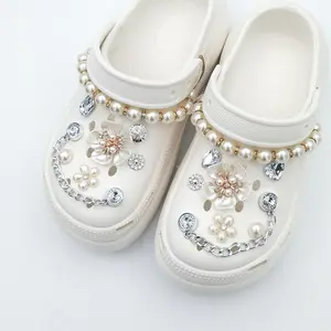 Elegant Pearl Shoe Chain Charms - Coquette Aesthetic Rhinestone Flower & Crystal Set - Designer Style Bling Accessories for Women
