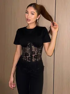 Women's Fashion Lace Patchwork Top, Elegant Cut-Out Design, Fitted, Casual Party Wear, Stylish Ladies' Clothing Womenswear