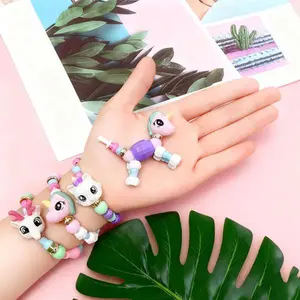 Buy One Get One Free，6 Pcs Magic Cute Animal Transformable Bracelet Toy For Kids
