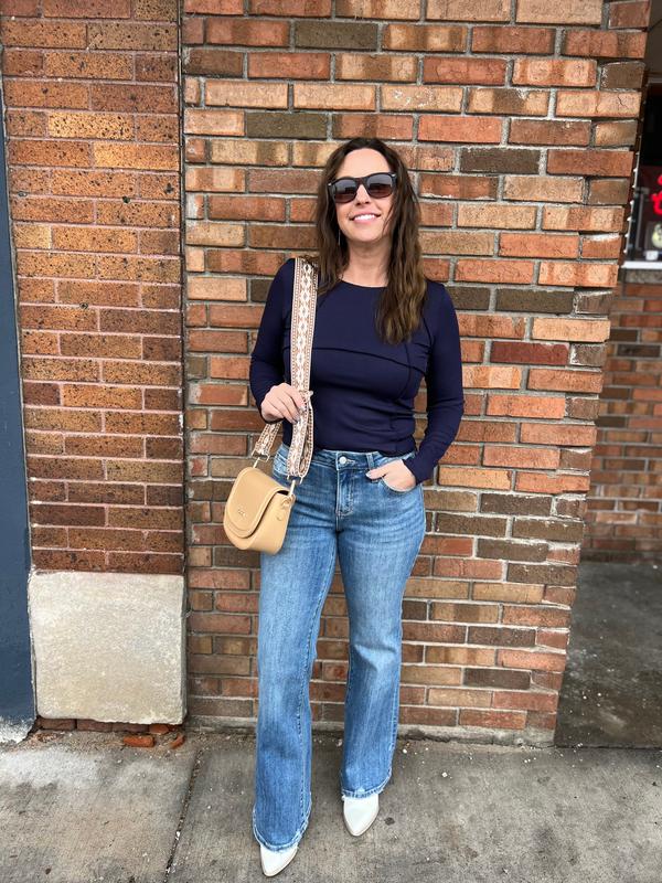 Vervet (Lovervet) Mid Rise Easy Flare