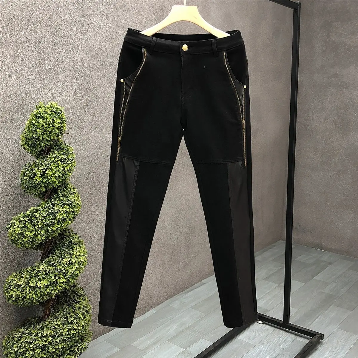 Fashion Brand Embroidered Leather Pants Men's Trousers DJ Club Leather Pants Jogging Cycling Locomotive Men Zipper Leather Pants