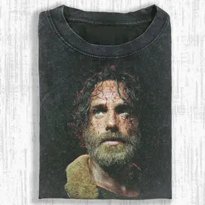 Rick Grimes Bloody Face Portrait Vintage T-Shirt, Andrew Lincoln Walking Dead Art Graphic Tee, Retro Survival Horror Intense Stare Streetwear Comfort, Sheriff Leader Shirt, Dad Husband Gift