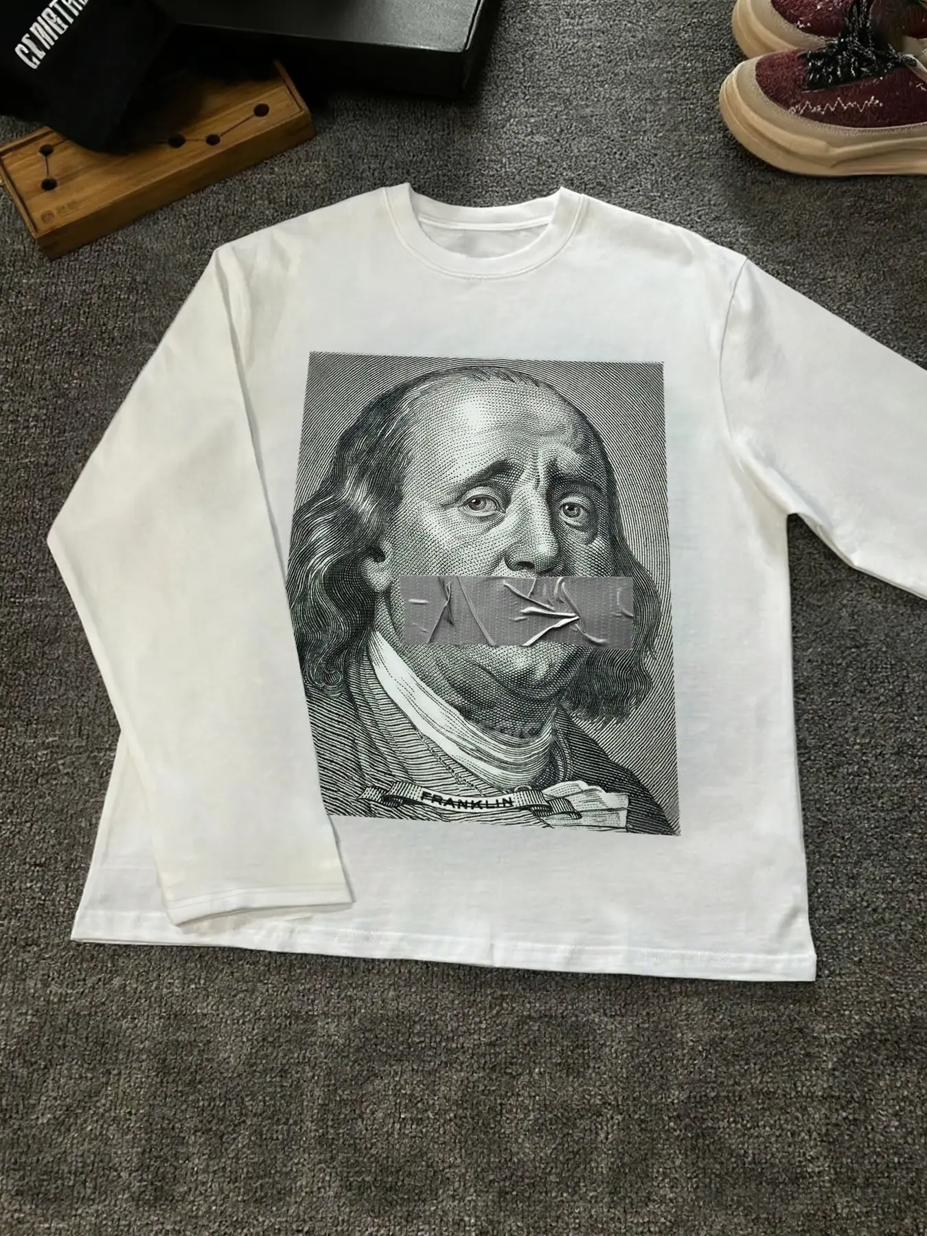 Unisex Long Sleeve T-Shirt, Portrait Print Design, Casual Fashion, Comfortable Simple Style, All Seasons Wear