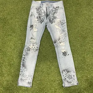 Custom butterfly effect jeans ! Size 30/32