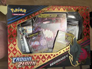 Pokemon Crown Zenith Regidrago V Collection