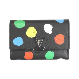 Pre-owned Louis Vuitton Calfskin Small Leather Goods Capucines Compact Taurillon Wallet