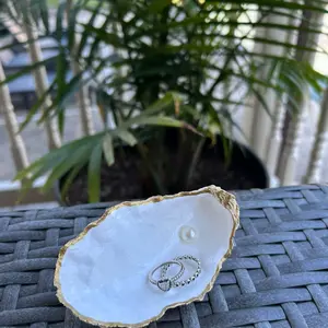 Oyster shell ring dish