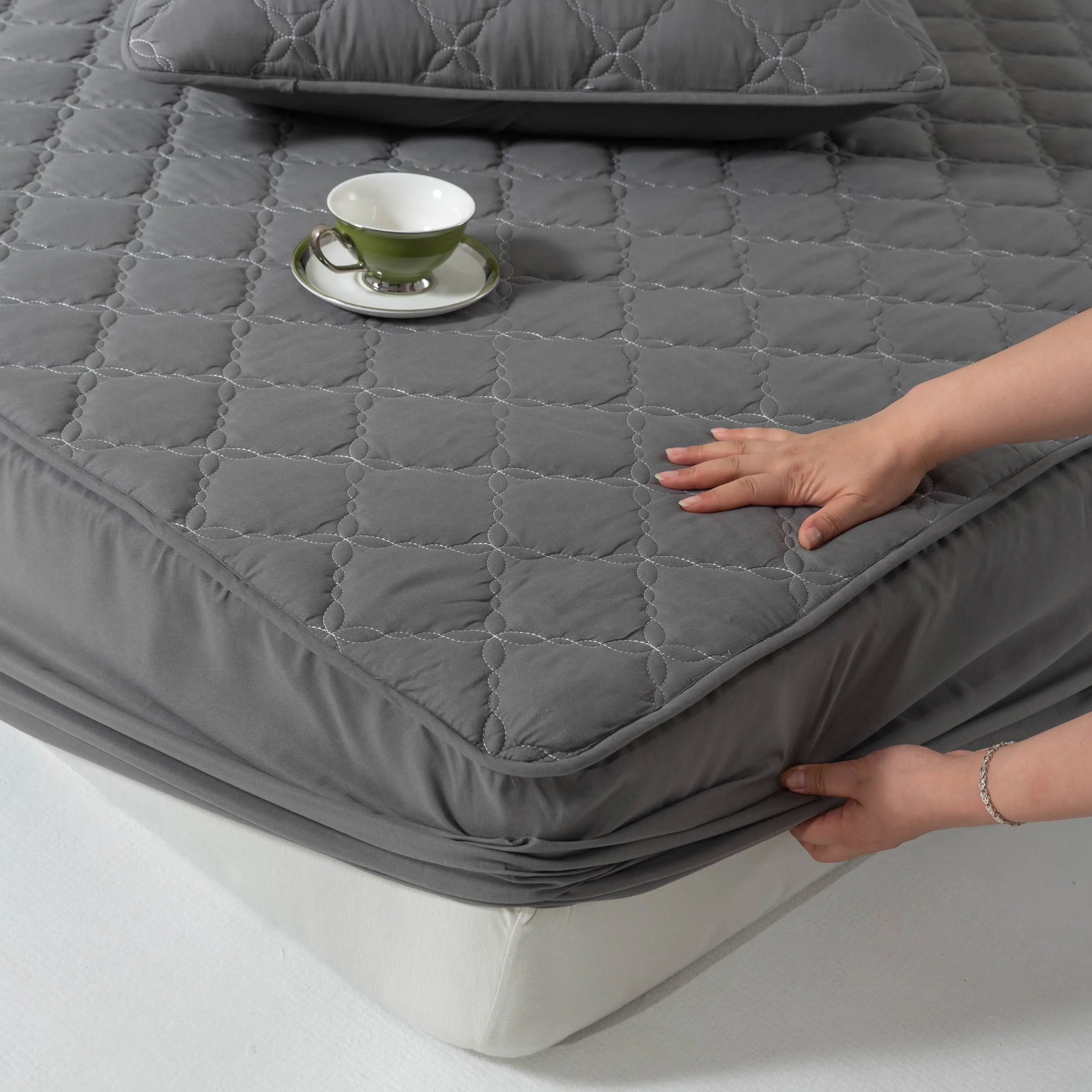【Deals for You Days】DOWNCOOL Waterproof Mattress Cover Set, 2 or 3 pcs Quilted Fitted Sheet & Pillowcases Set, Soft Mattress Protector for Bedding, Fa