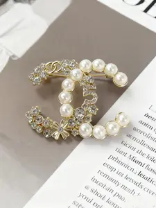 Women's Fashion Pin Brooch, Multi-Functional Jewelry and Decorative Clip, Durable Design for Daily Wear, Perfect Gift for Her