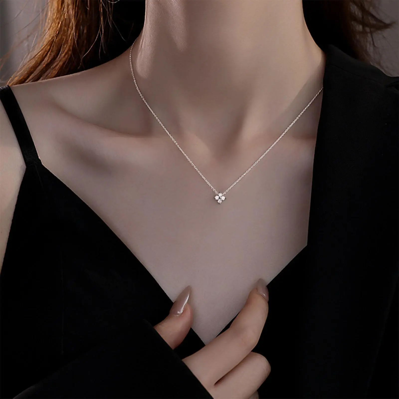 S925 Silver Lucky Four-leaf Clover Small Necklace for Women Clavicle Chain Luxury Minimalist Design Sensation