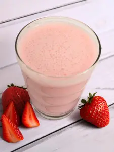 Strawberry Blast Smoothie Protein Smoothie
