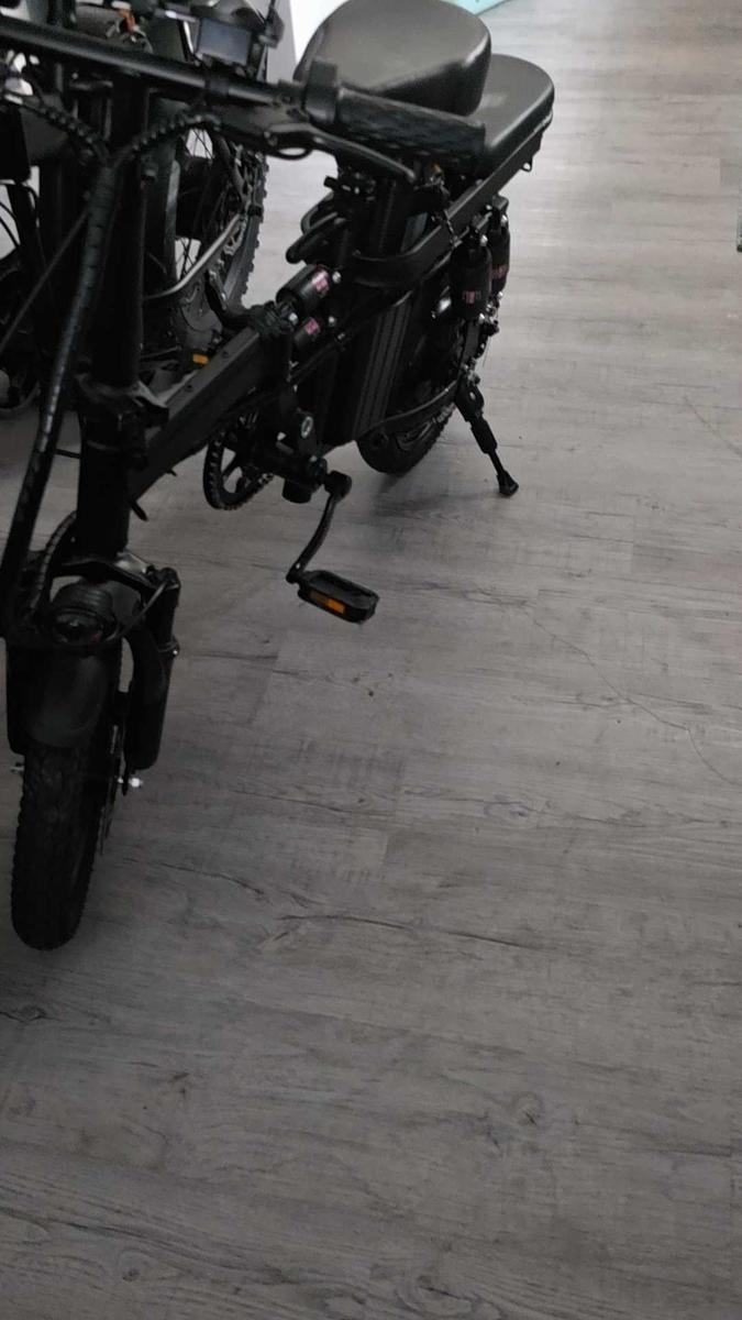 Item: D9, Top-tier model35-45kilometre (km.)