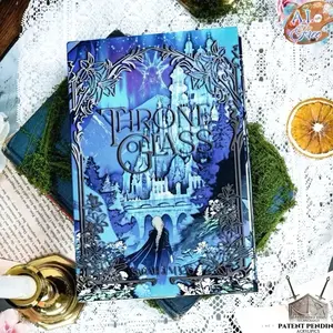 Throne of Glass 3D Special Edition Hardcover Book - Officially Licensed with Sarah J. Maas