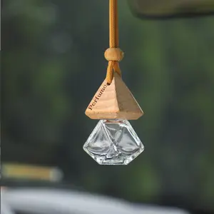 Transparent Glass Triangular Cover Rhombic Perfume Bottle, Creative Car-mounted Perfume Bottle, Transparent Glass Compartmentalized Bottle (empty Bottle)