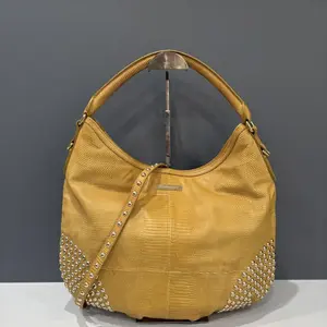 Pre-owned BURBERRY Leather tote bags Tote Bag Lizard Embossed Calfskin Yellow (ym030126b6)