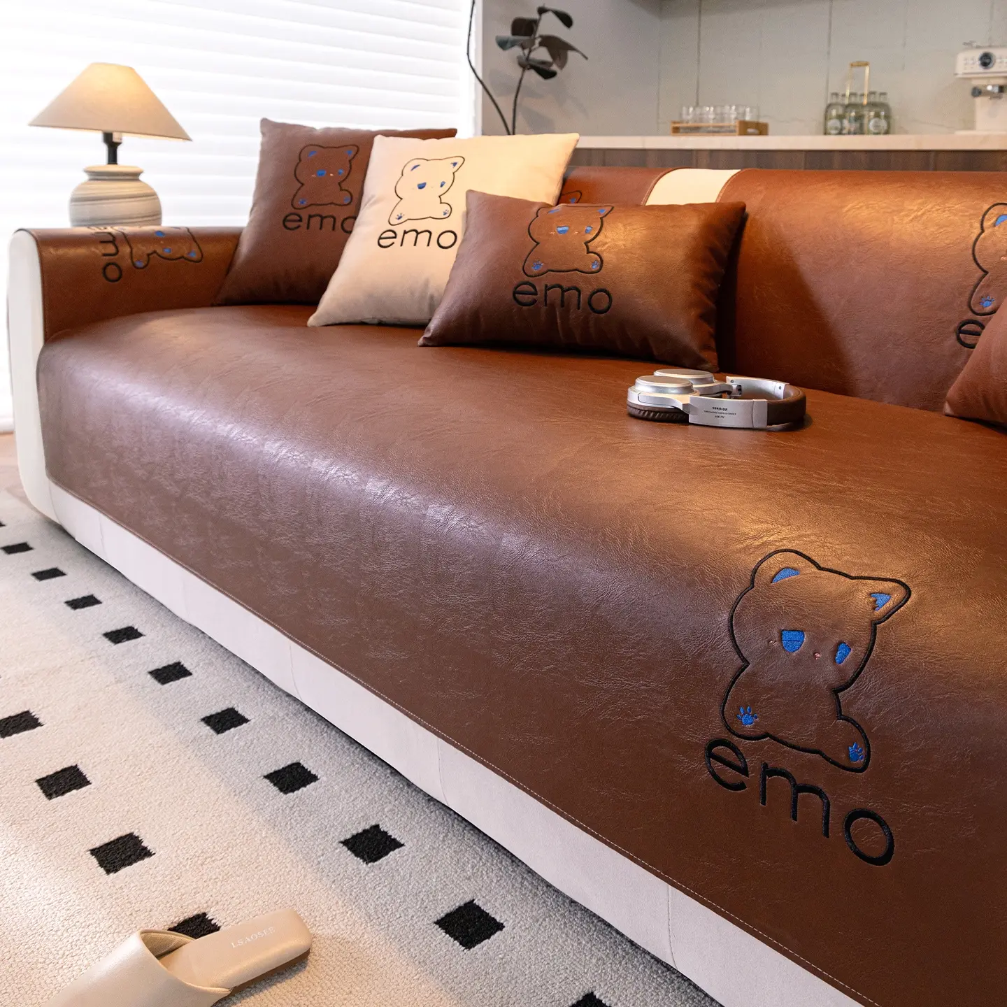 Universal Leather Sofa Cover, Sofa Couch Covers, Elastic Sofa Slipcover, Sofa Couch Protector, 1 Count Non-Slip Cushion, Full Coverage Cartoon Pattern, Durable Soft Texture, Perfect for Living Room Furniture