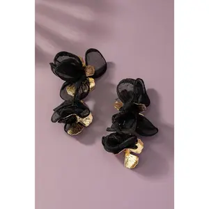 Drop of Chiffon Earring - Black