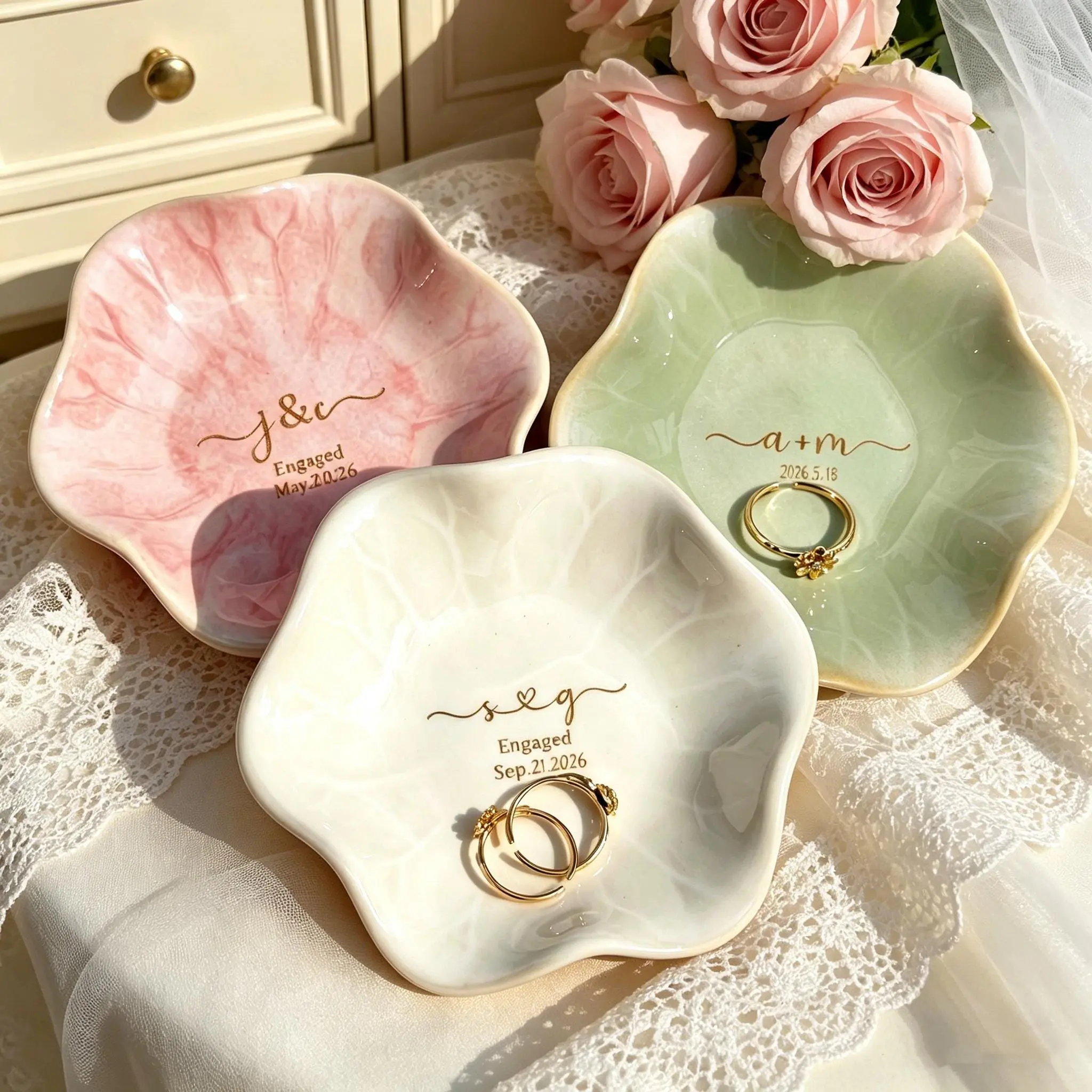 Custom Ceramic Engaged Ring Tray For Mr and Mrs Gift, Personalized Trinket Dish For Wedding Date Gifts, Customized Jewelry Dish With Name