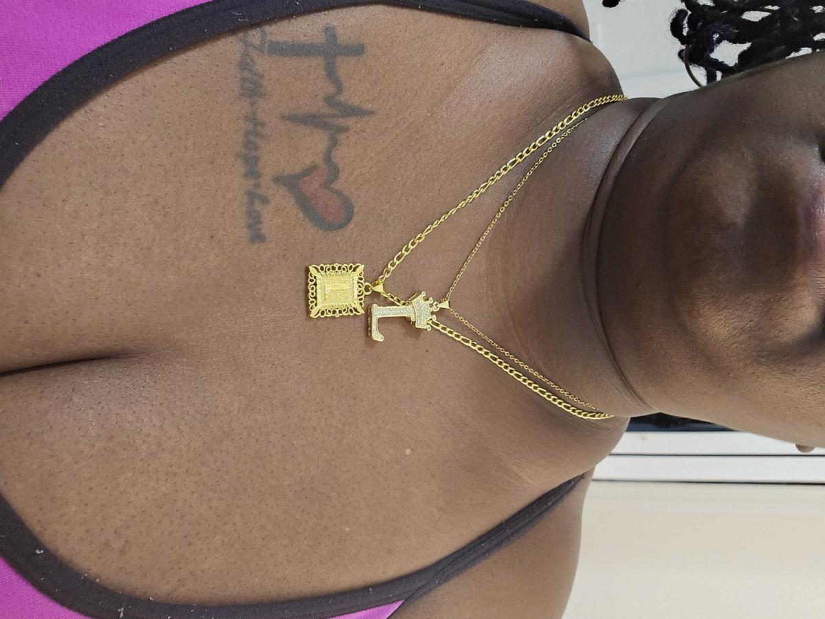 Item: Golden, Letter L necklace