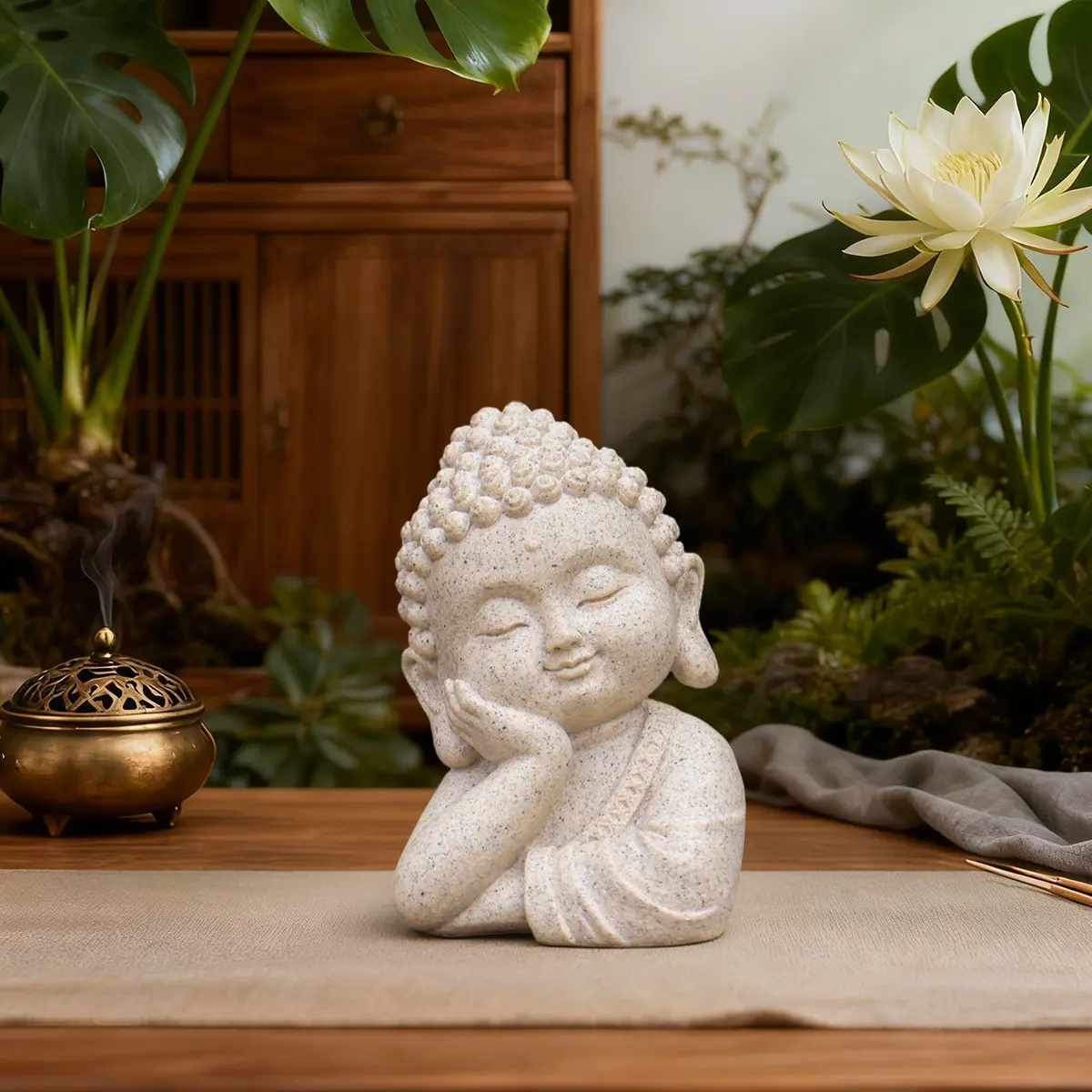 Resin Buddha Statue, Meditating Figure, Unique Decorative Item, Stylish Religious Decor, Ideal Zen Space, Home Desktop Decoration, Classic Style, Religious Collectibles