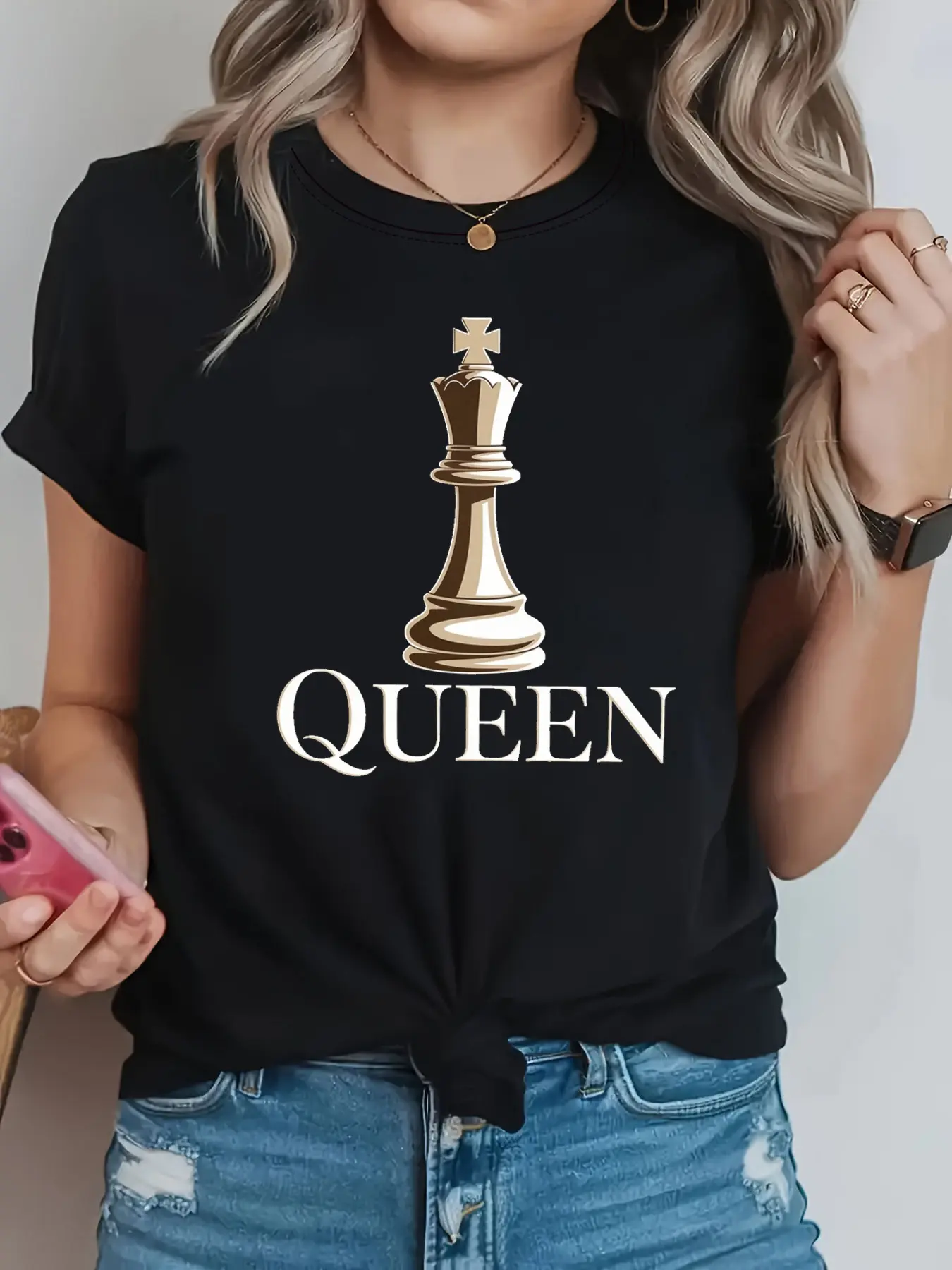 Women's Chess Queen T-Shirt - Vintage Chess Piece