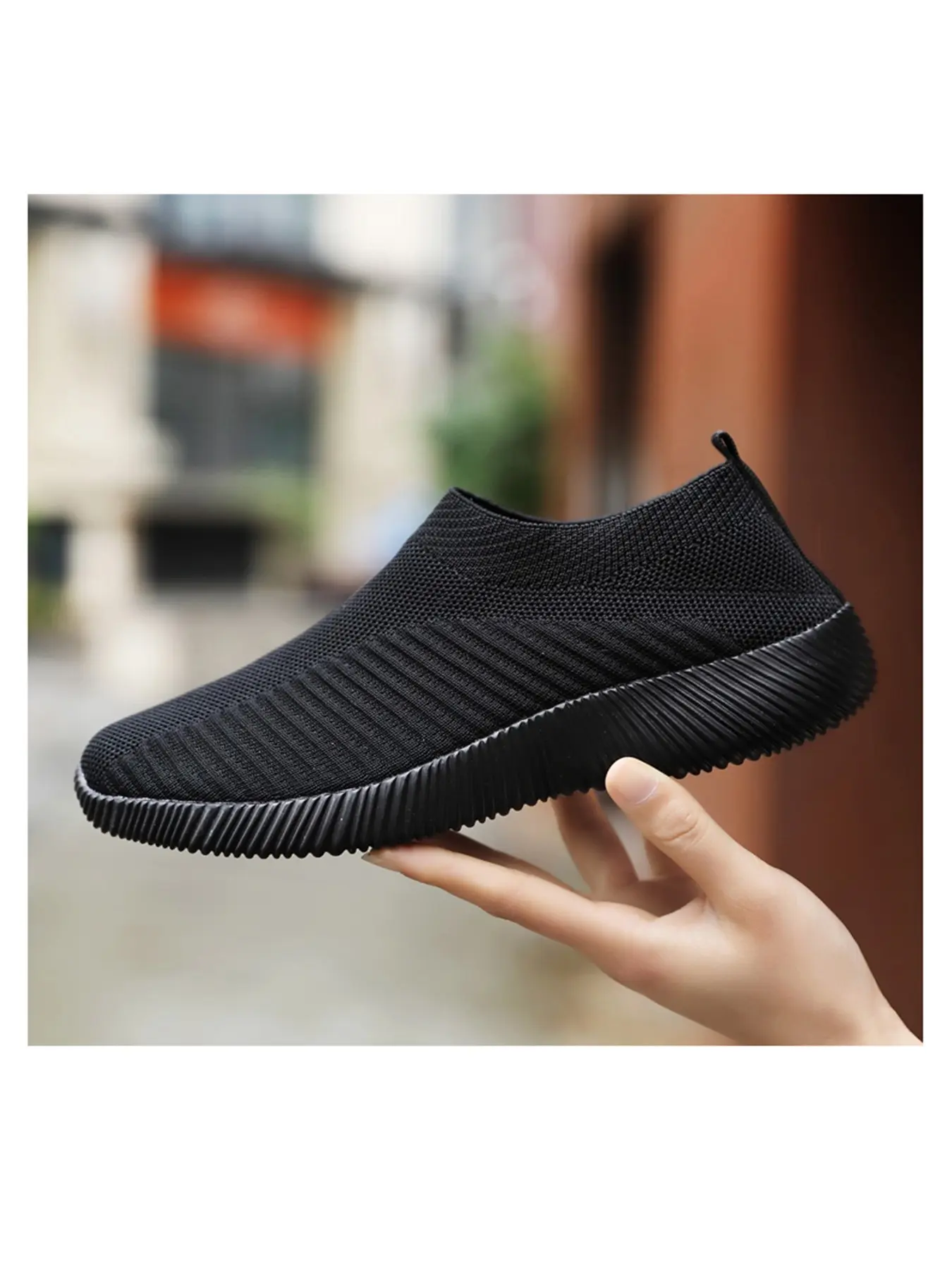 Breathable Mesh Women's Sock-Style Flyknit Lightweight Walking Sneaker Slip-On Shoes, Comfortable Casual Knitted Footwear for All Seasons, Stylish and Practical Design, Daily Walking Shoes