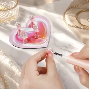 New Heart-Shaped Manicure Practice Tool - Nail Art Holder & Tip Base for Nail Care