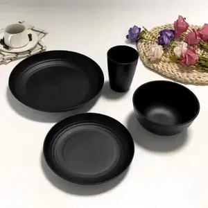 16-Piece Black & White Kitchen Cutlery Set – Large Sturdy Plastic Tableware Modern Tableware Sets Including Dinner Plates, Dessert Plates, Cereal Bowls, Cups, Dishwasher & Microwave Safe, Lightweight for Everyday Use and Camping