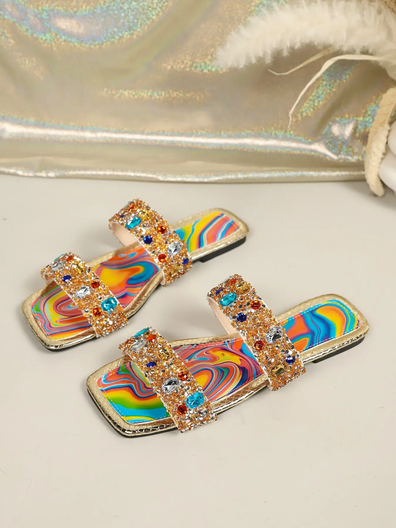 Summer New Women's Rainbow Rhinestone Flats Sandals, Fashion Slides, Soft Sole Comfortable, Ideal for Shopping, Walking, Beach, Daily Wear, Versatile Footwear