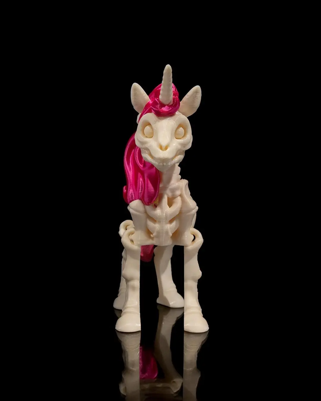 Halloween Articulating Unicorn Skeleton Decoration – Poseable Fantasy Prop for Haunted Houses, Parties, and Spooky Displays