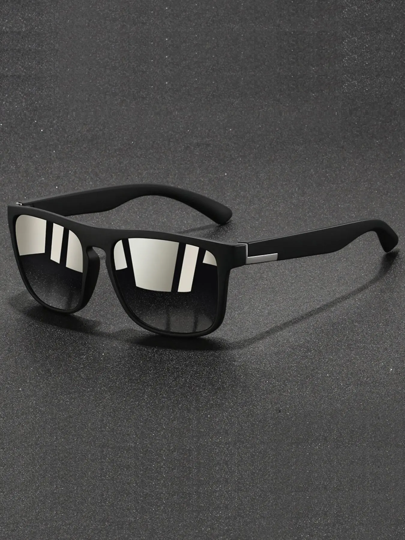 Couples' style color blocking glasses, Square frame sunglasses, multiple color options, suitable for men and women, lightweight polycarbonate frame, anti slip rubber nose pad, comfortable to wear, suitable for daily wear, travel, and beach accessories