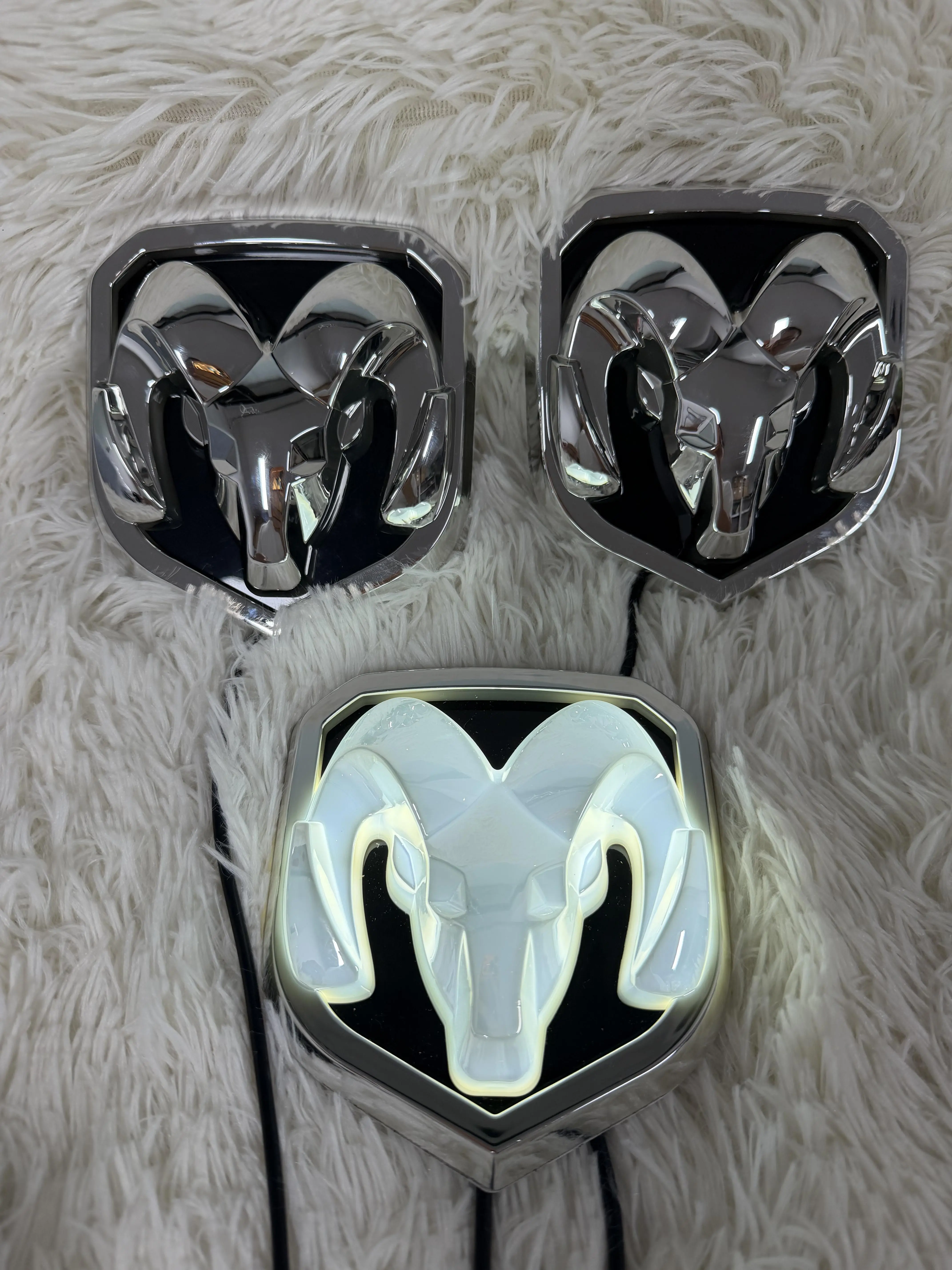 LED Light Up Ram Head Emblem for Dodge Ram Pickup Truck, Waterproof Illuminated Replacement Badge for Front Grille & Rear Tailgate, Glowing Exterior Truck Mod Logo Accessory, Multiple Color Options