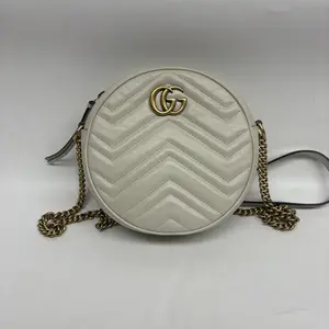 Pre-owned Calfskin Crossbody Bags Gucci Marmont Bag