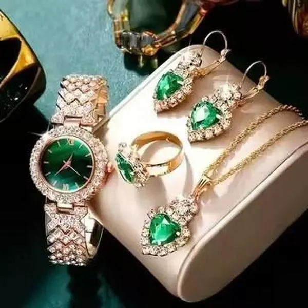 Women's watches, rhinestone jewelry, colorful diamond English watches, women's watches, exquisite set Jewellery Elegant Design Women's watches, rhinestone jewelry, colorful diamond English watches, women's watches, exquisite set Jewellery Elegant Design