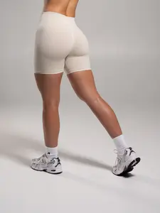 Pump Mid Rise Short - Wheat